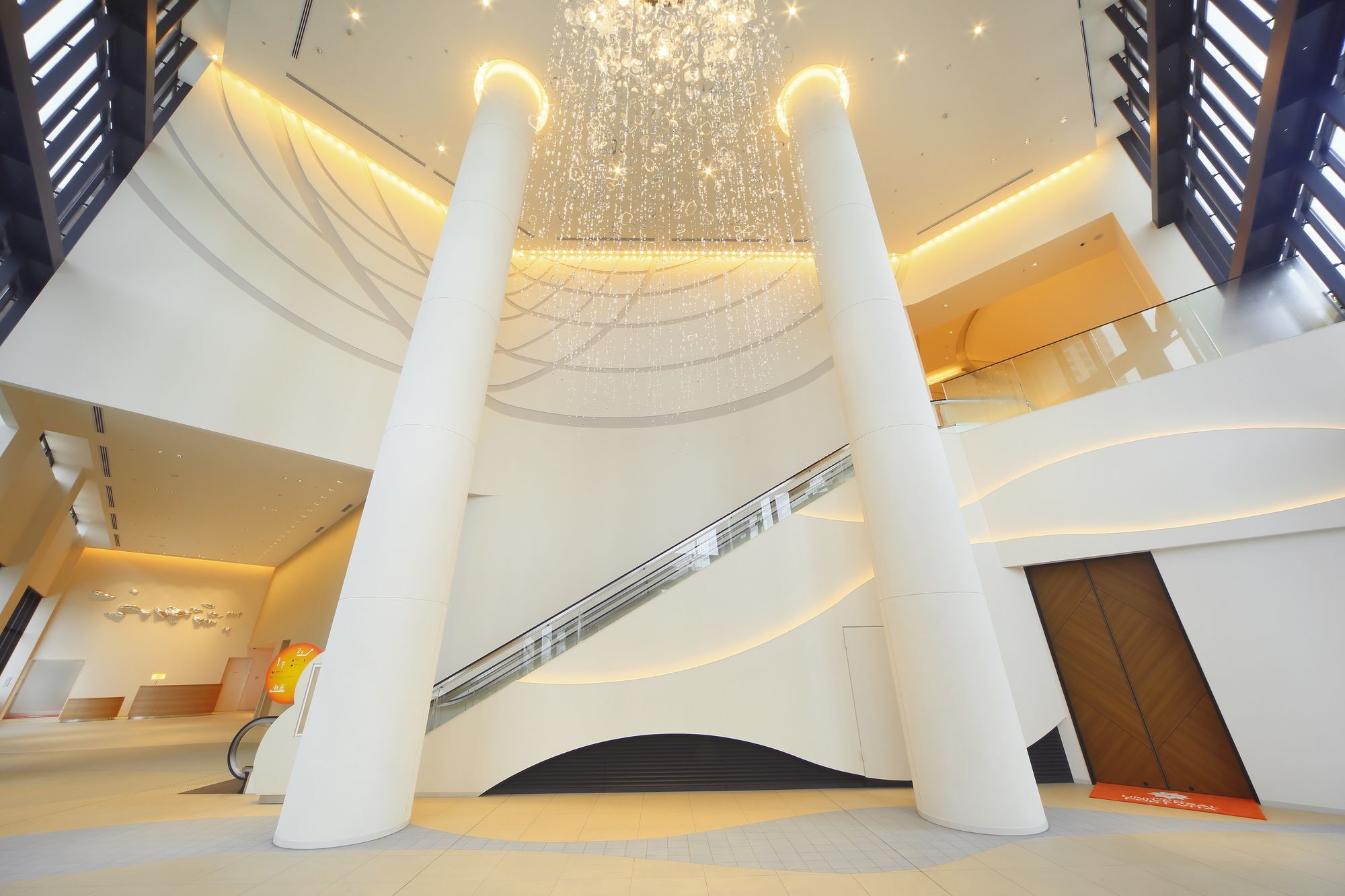 Hotel Universal Port Vita Осака Экстерьер фото